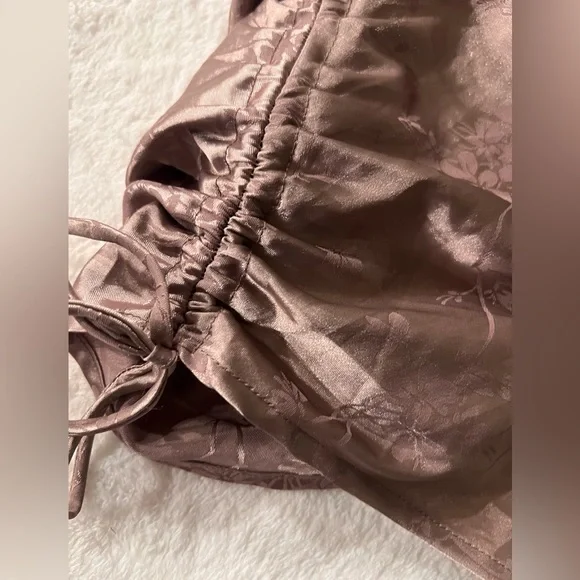 Windsor NWOT Shiny Lavender Flower Ruched Backless Mini Dress | Size XS - Picture 5 of 8